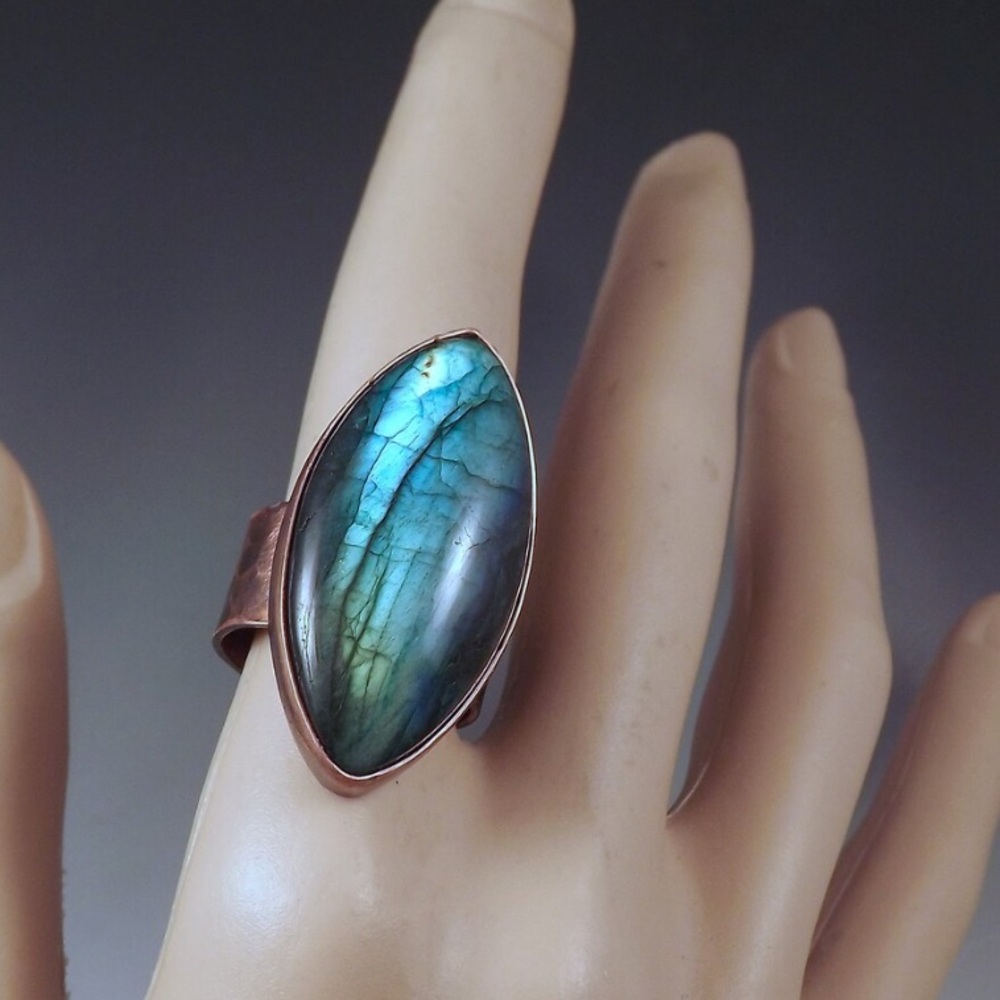 Patricia Art size 8 1/4 labradorite copper ring